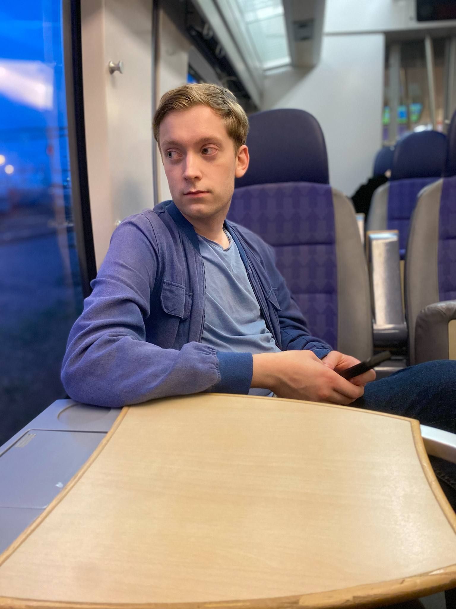 bild 0}