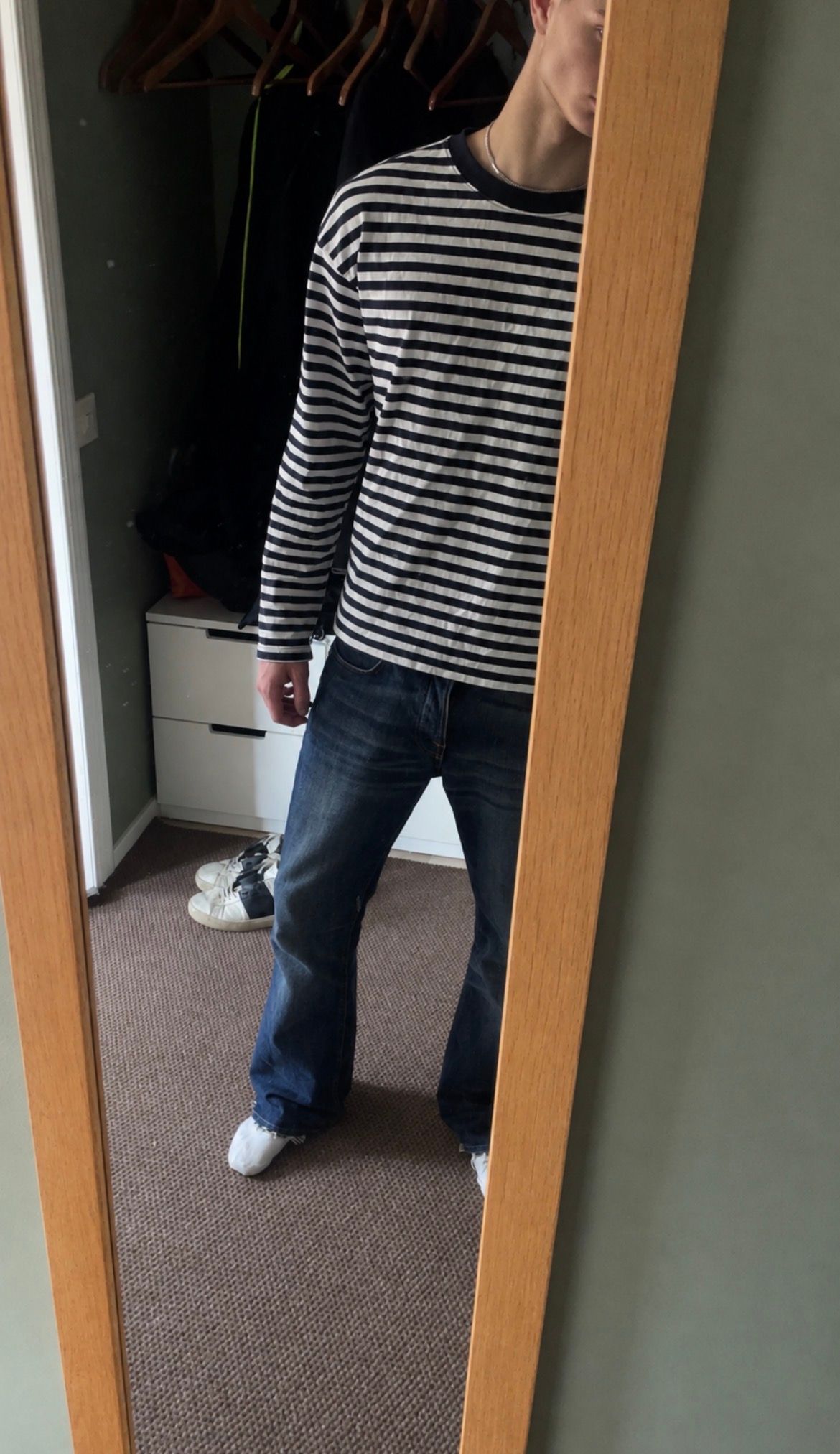 bild 0}