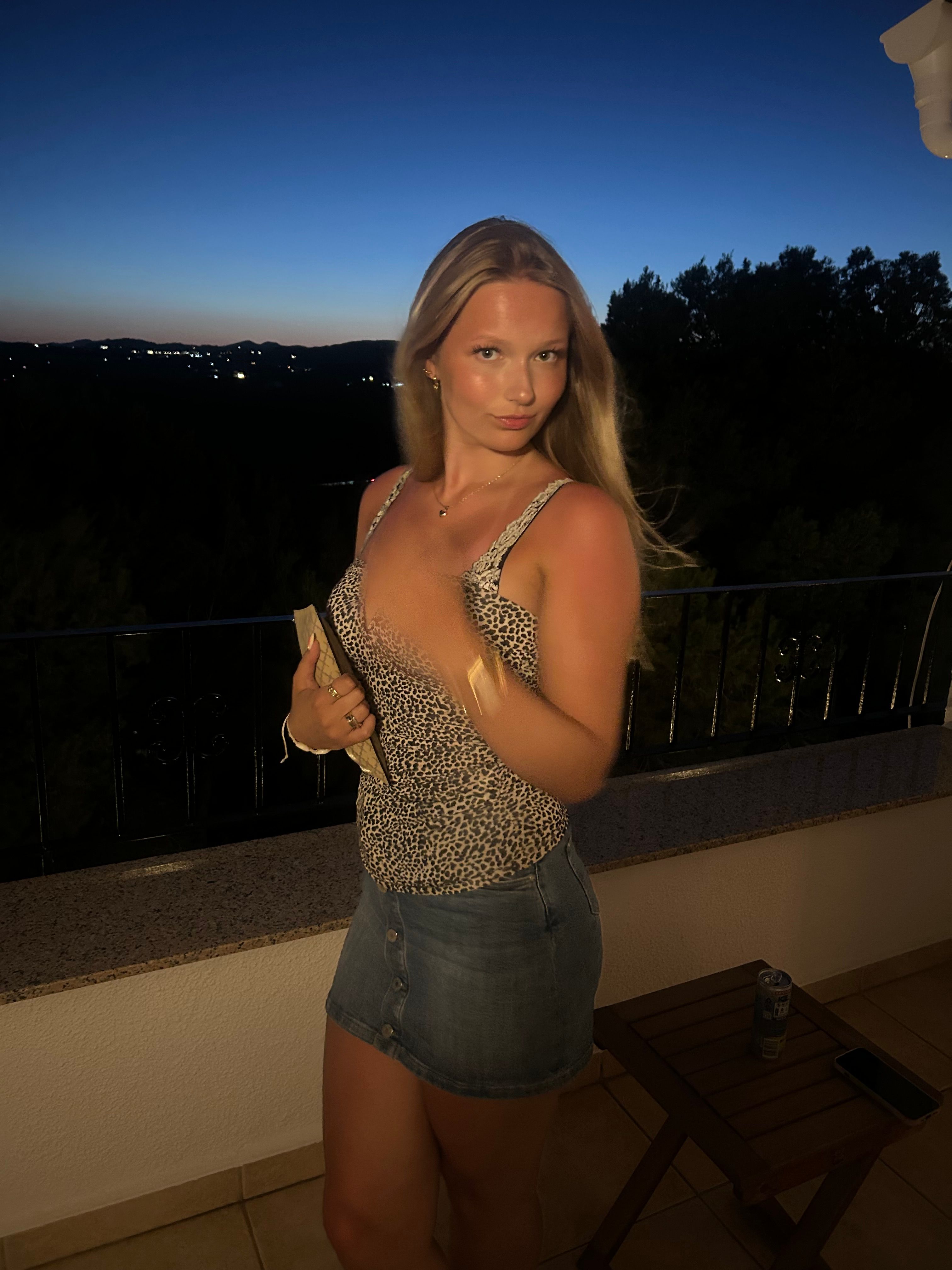 bild 0}