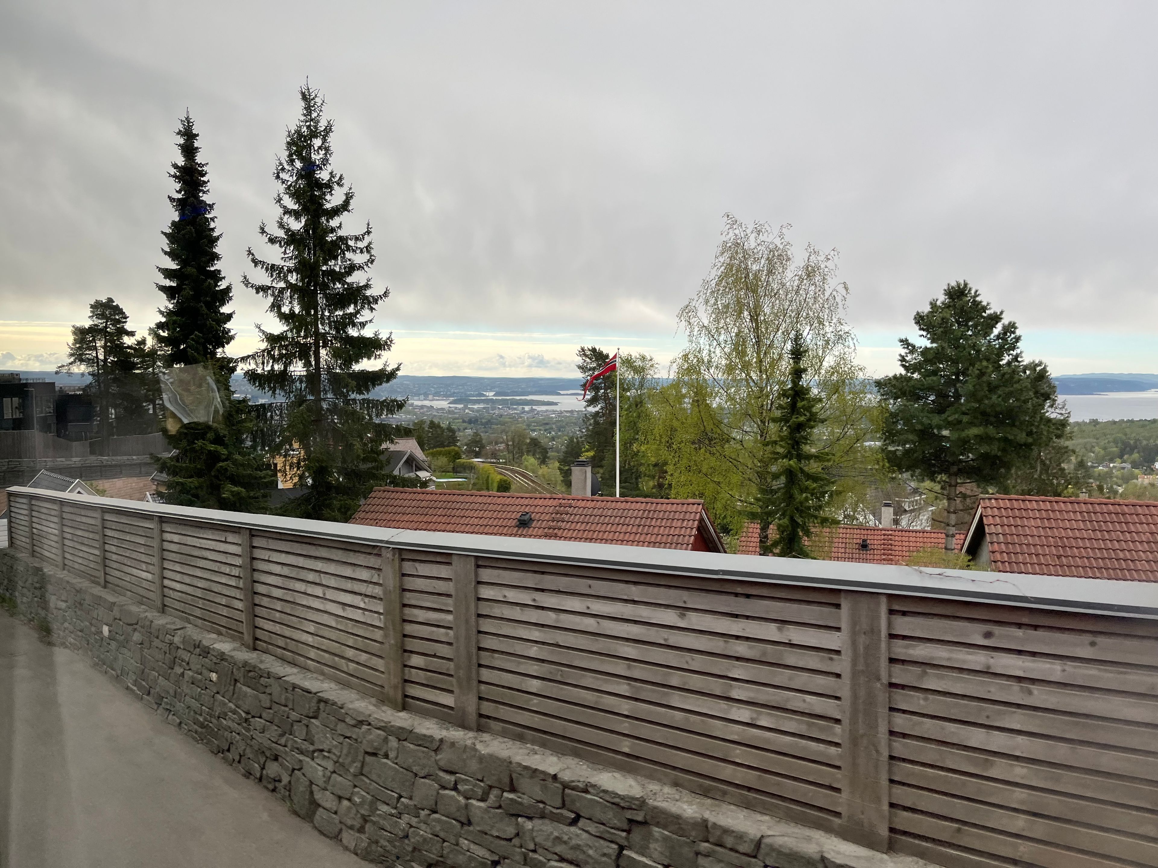 bild 0}