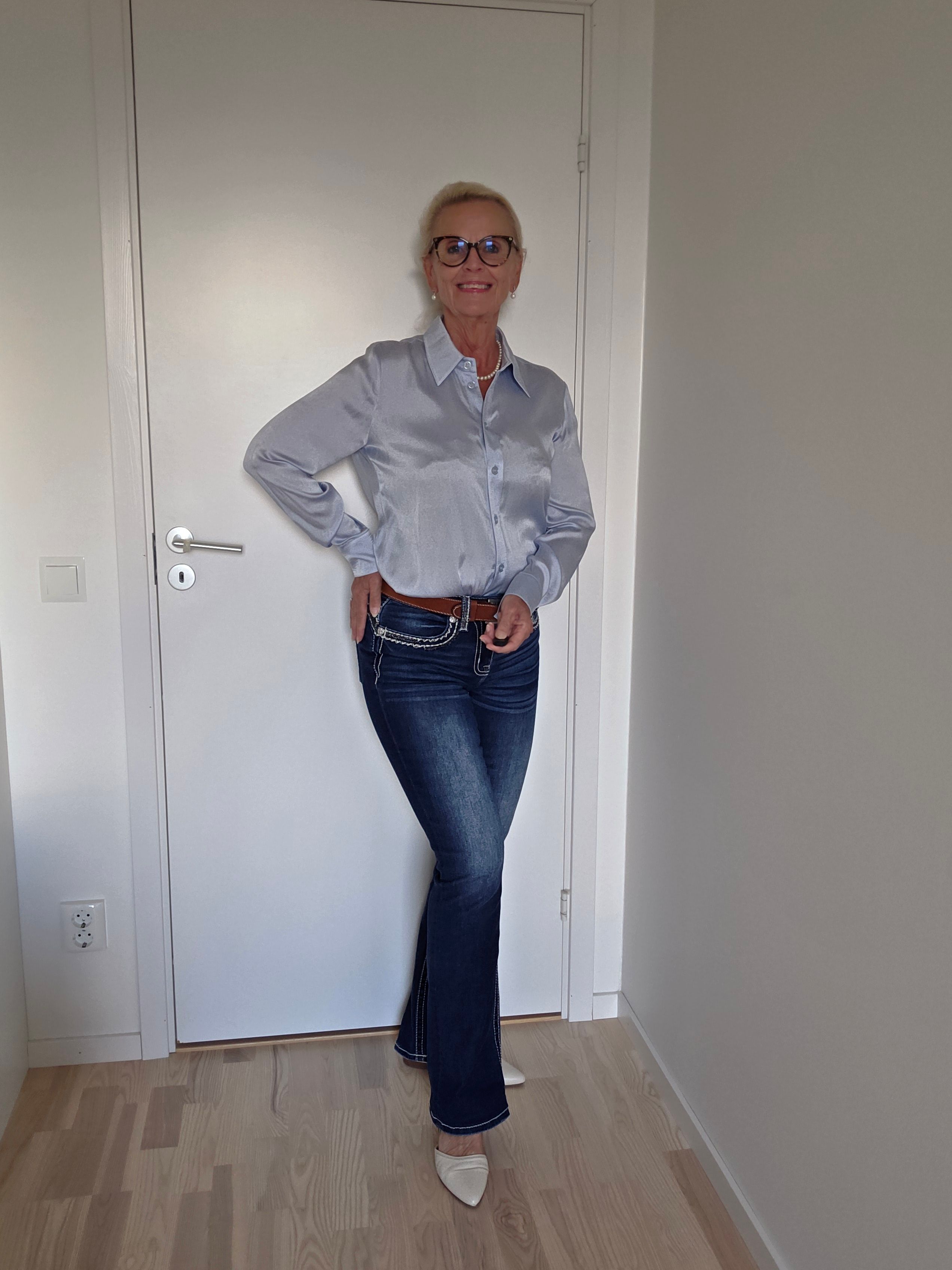 bild 0}