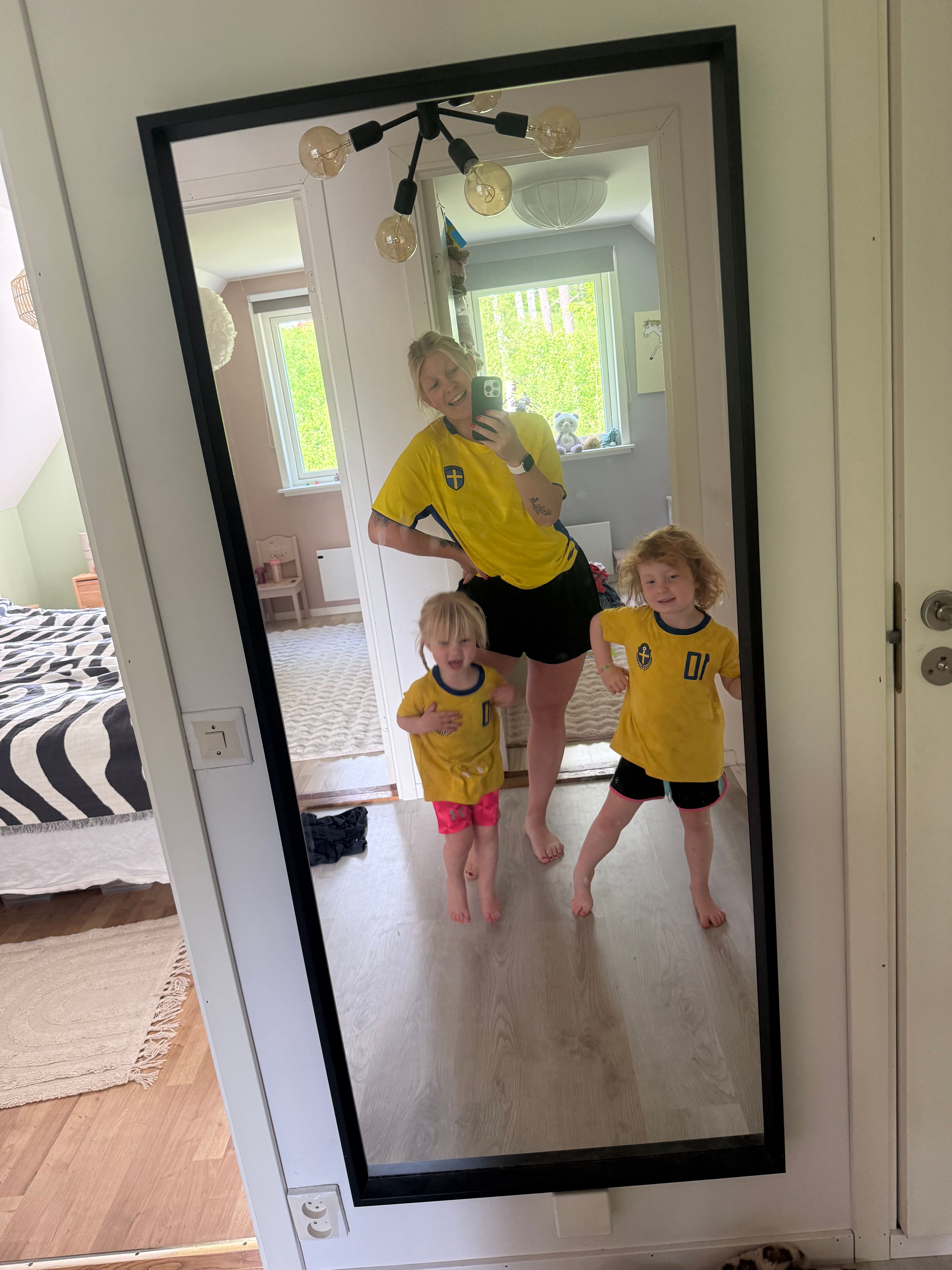 bild 0}