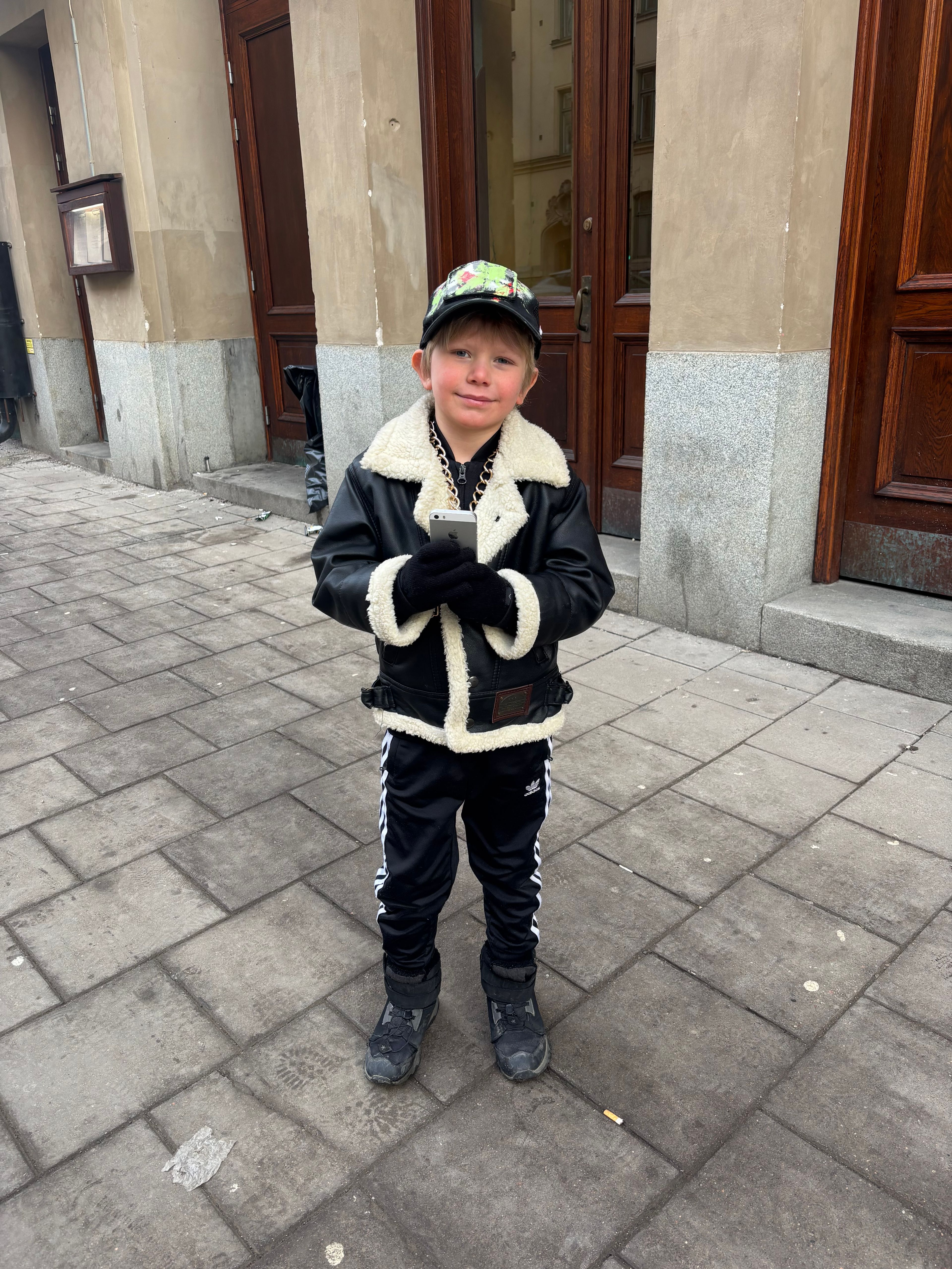 bild 0}