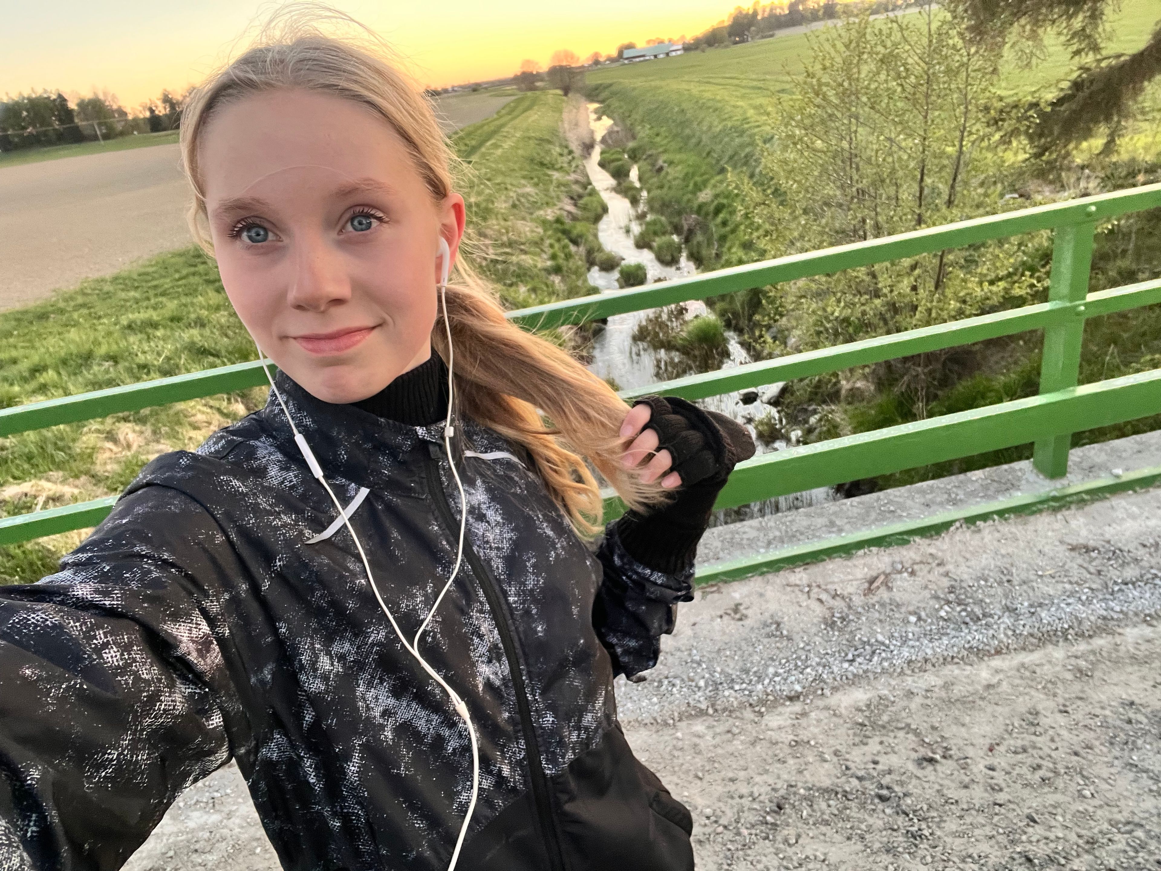 bild 0}