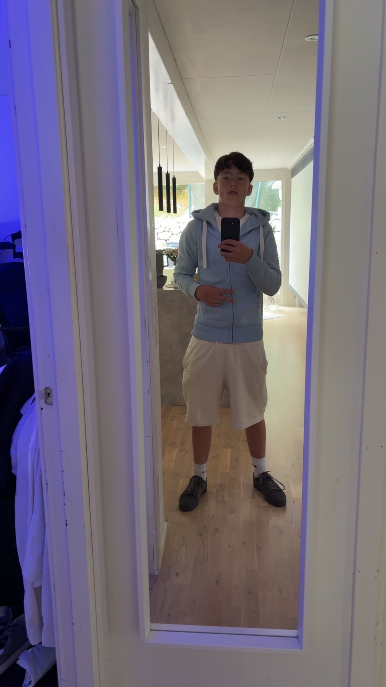 bild 0}
