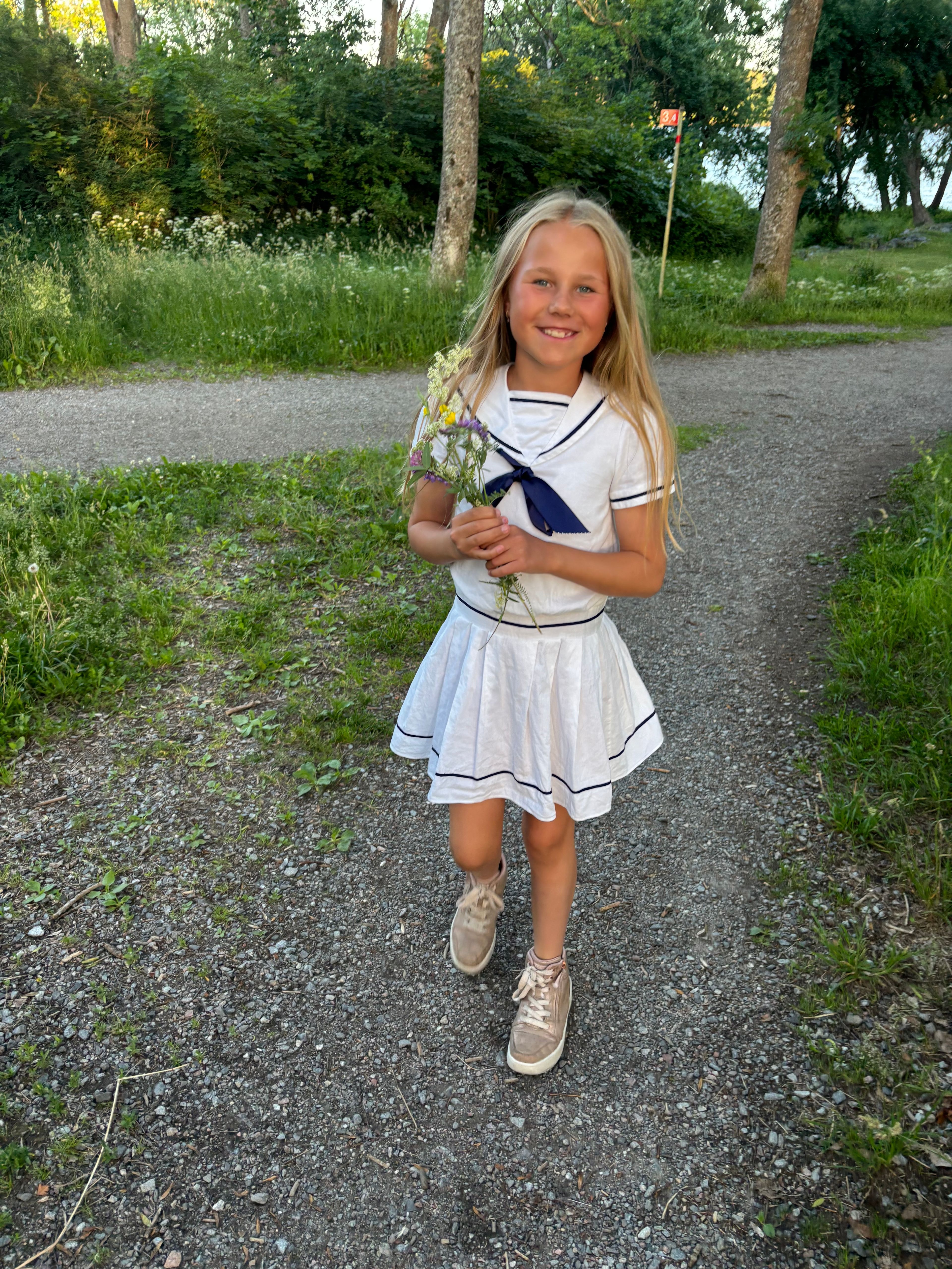 bild 0}