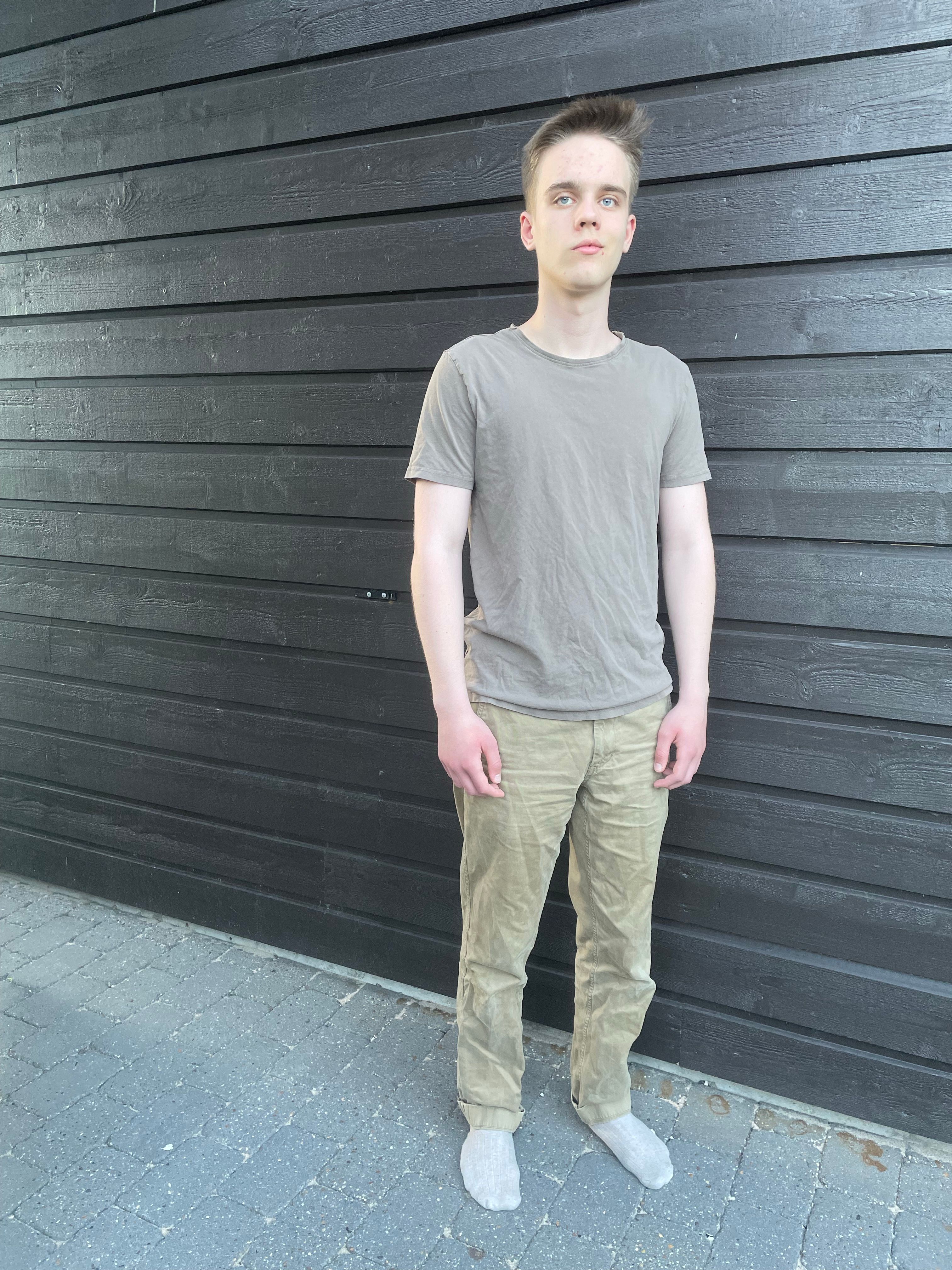 bild 0}