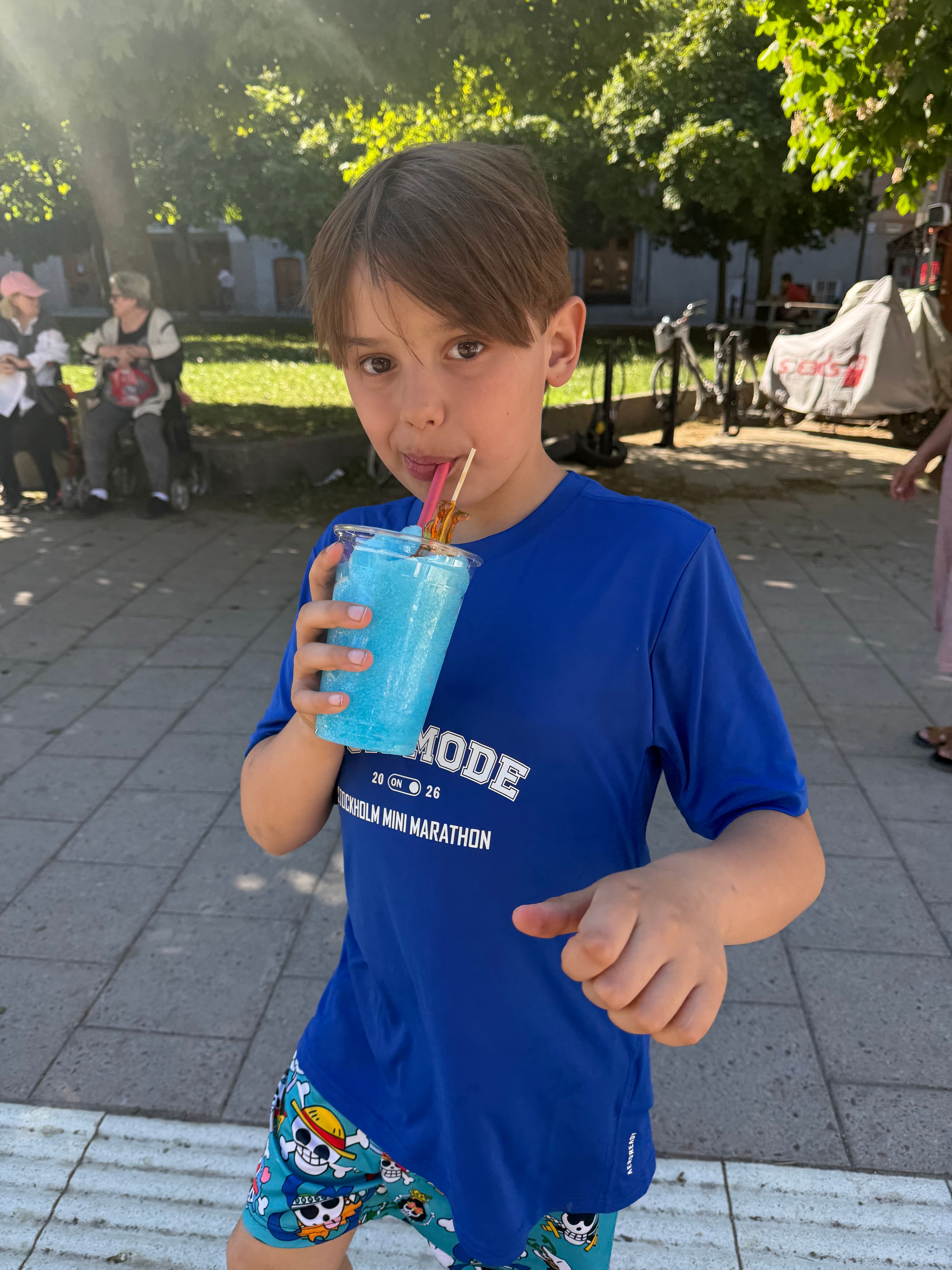 bild 0}