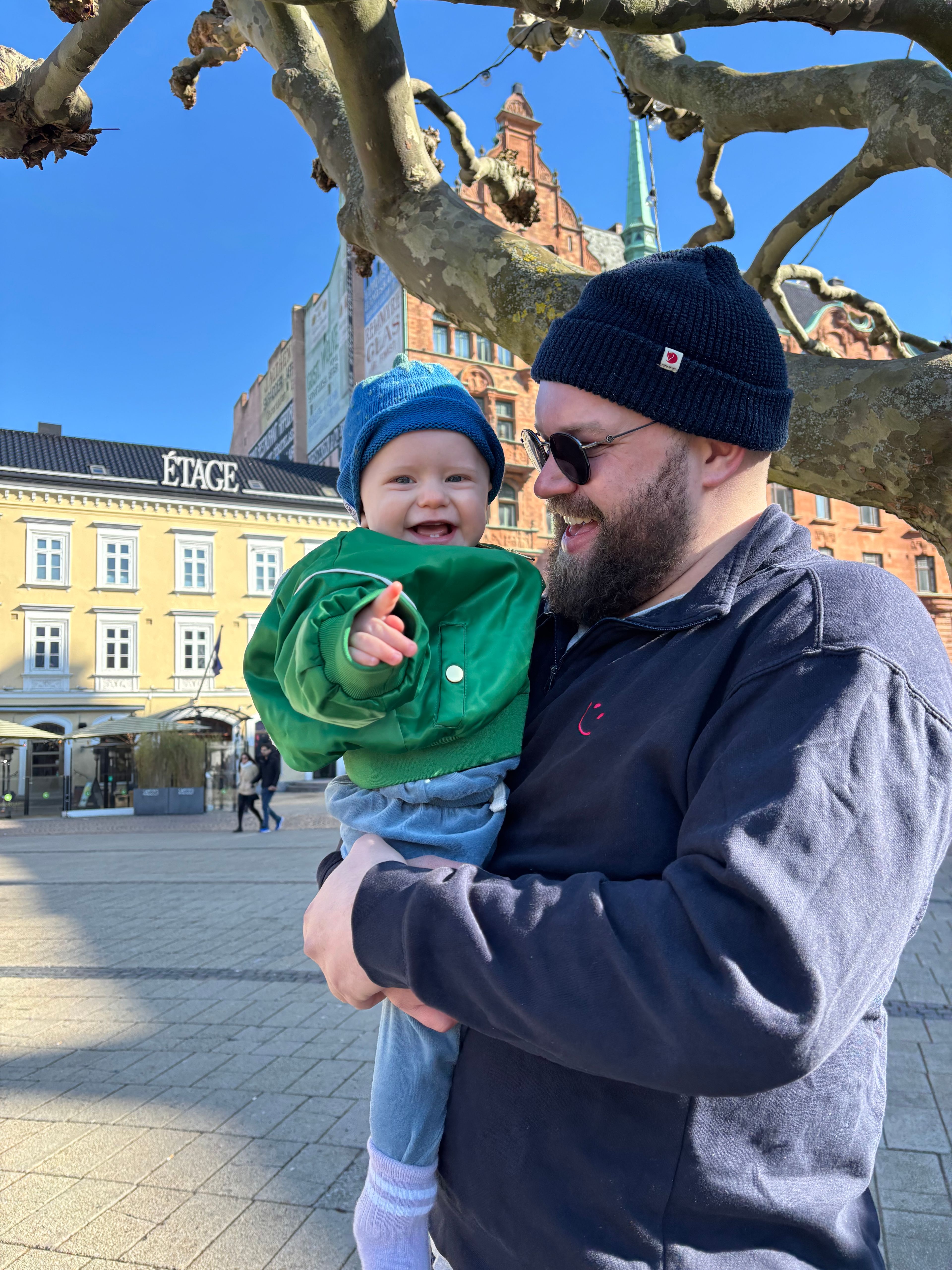 bild 0}