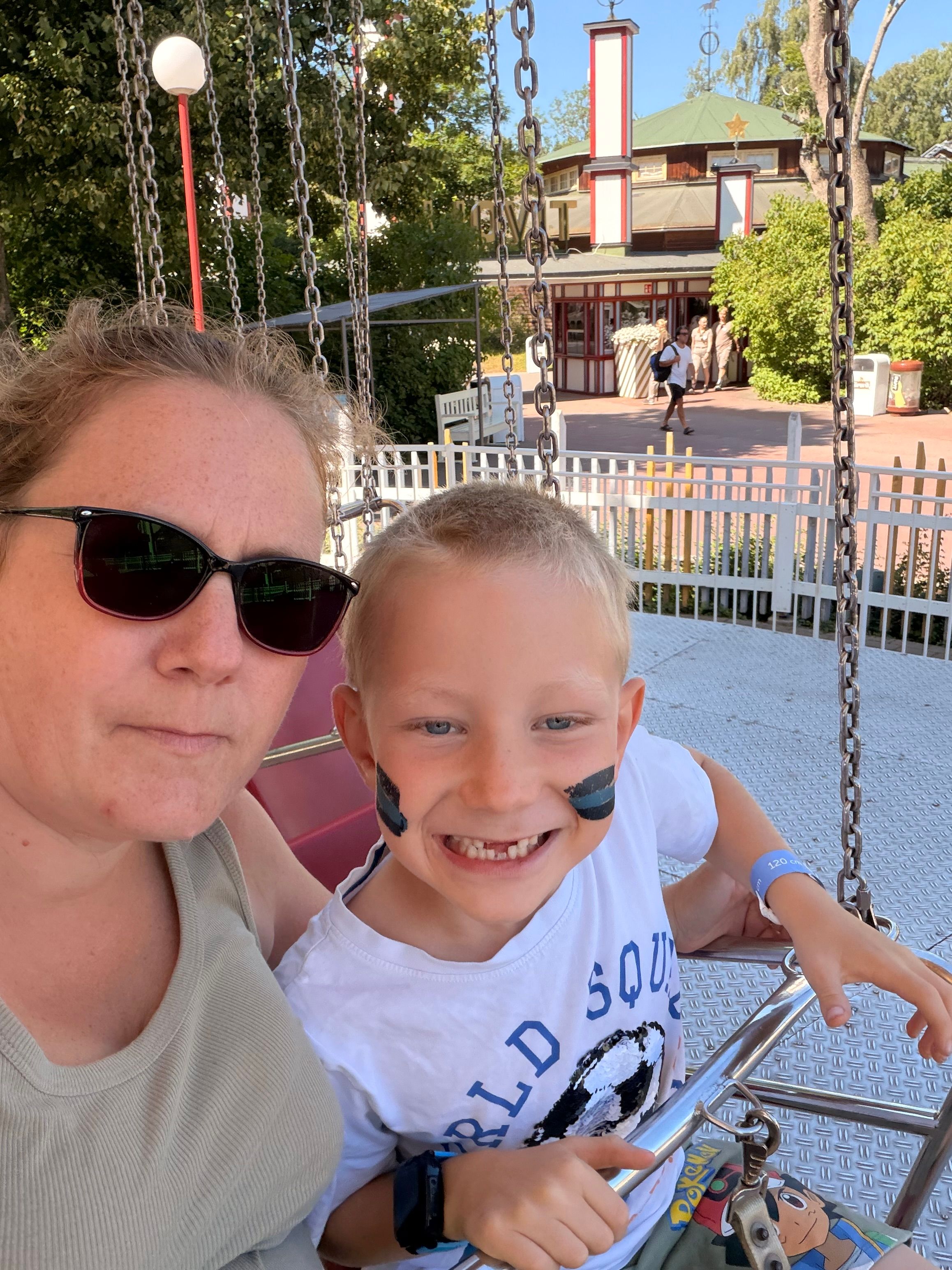 bild 0}
