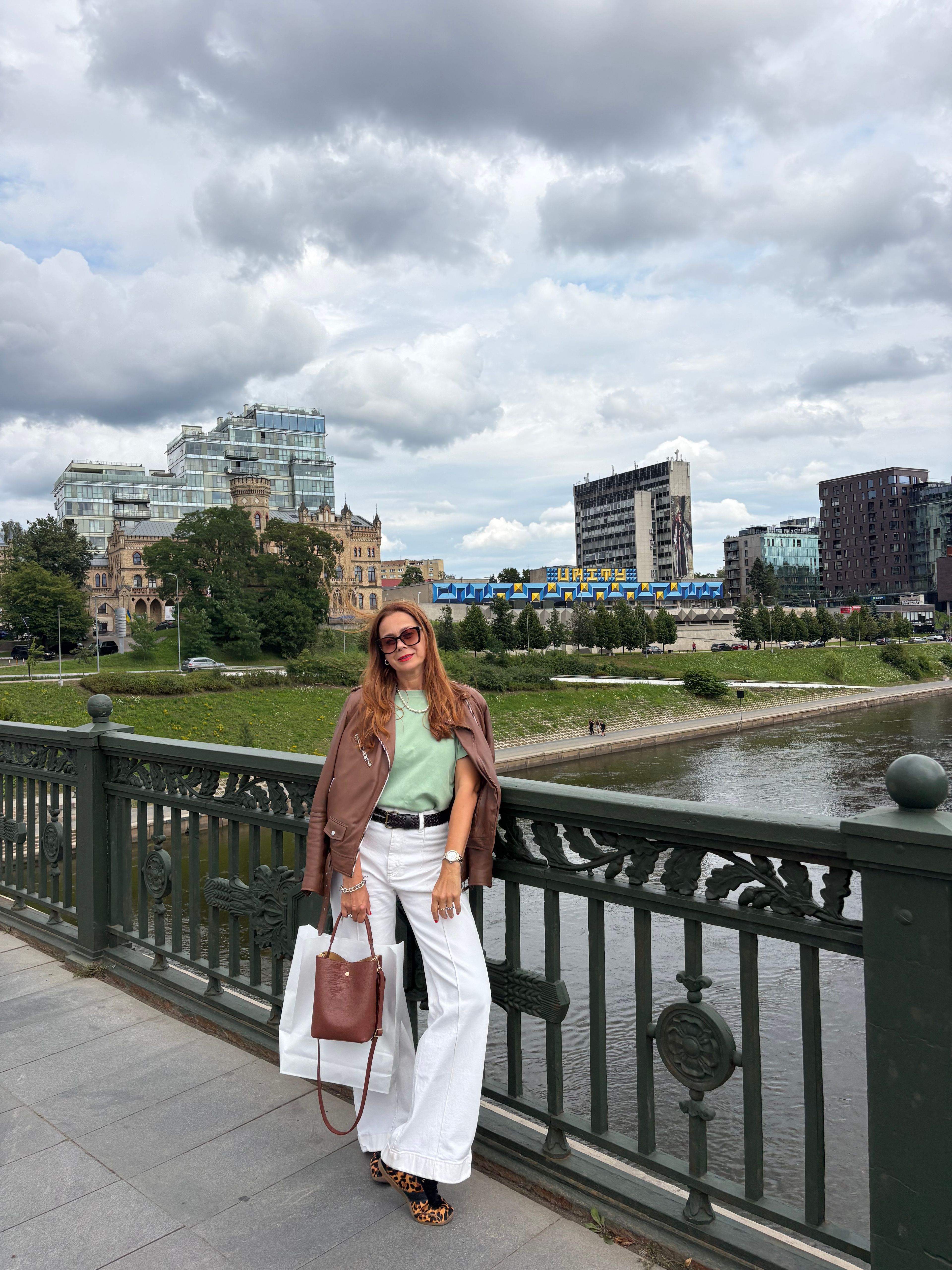 bild 0}