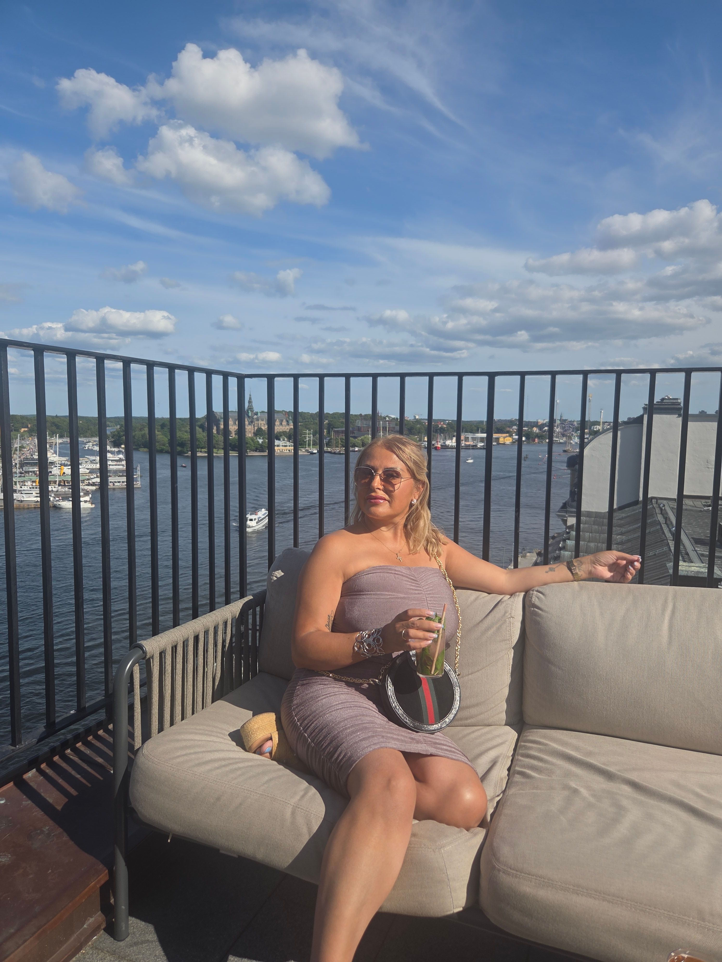 bild 0}