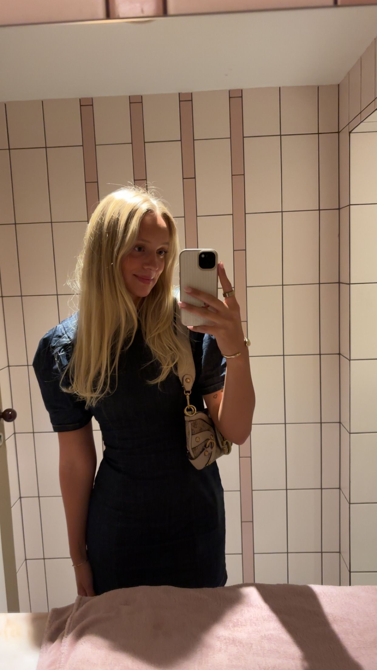 bild 0}