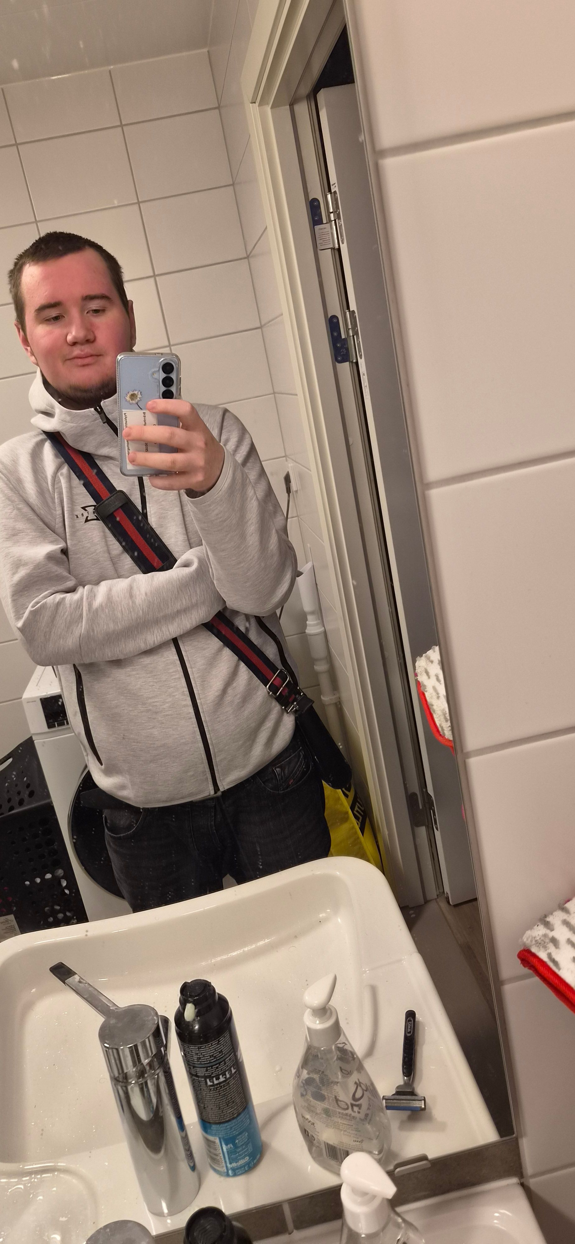 bild 0}