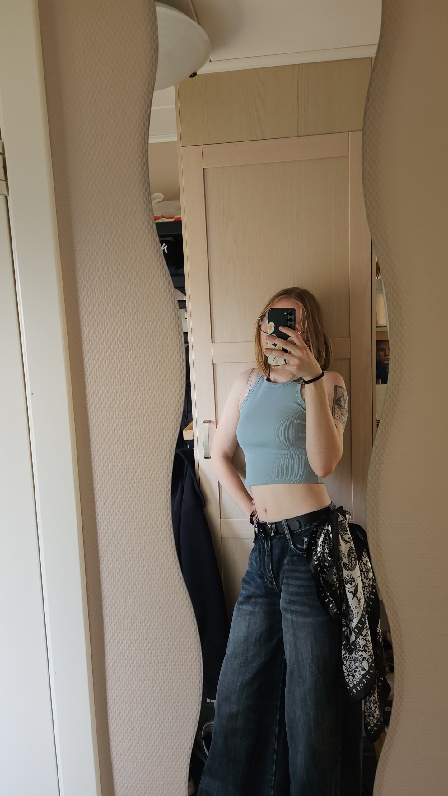 bild 0}