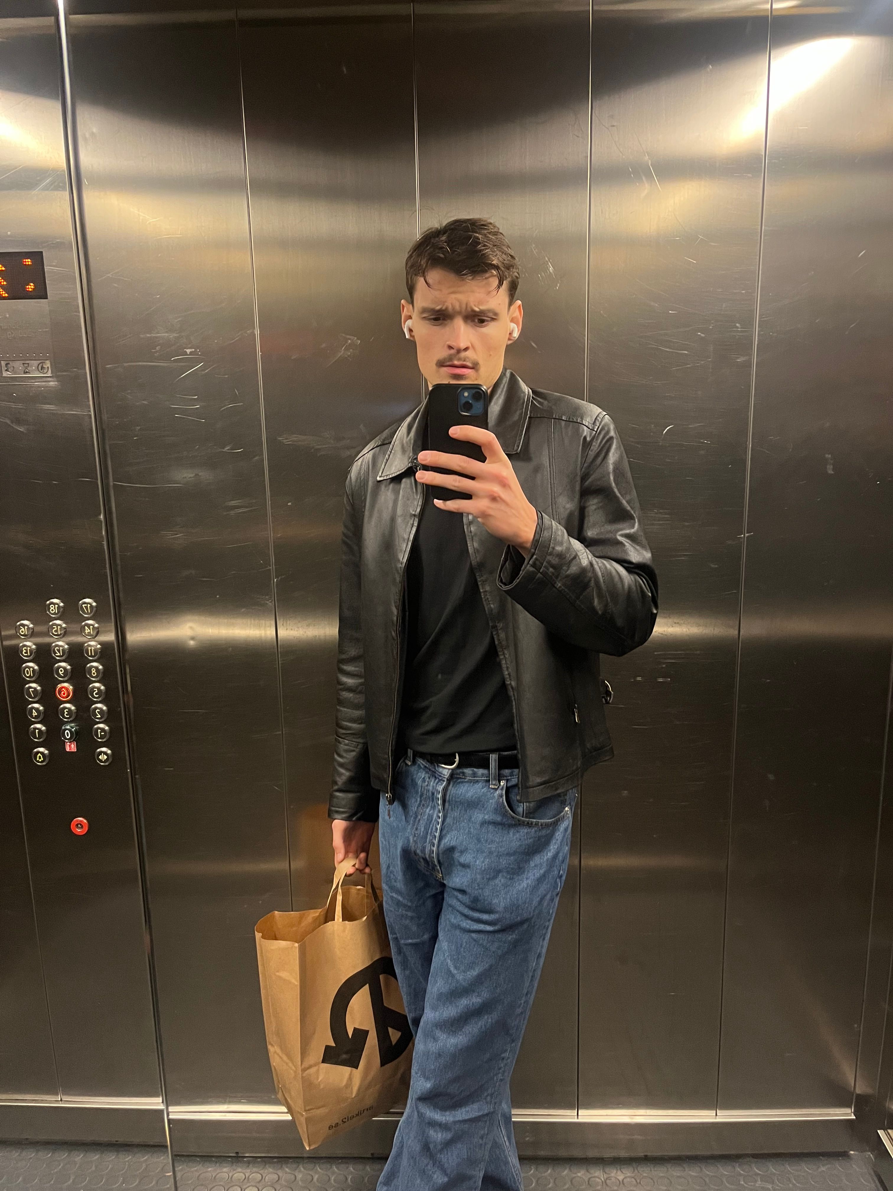 bild 0}