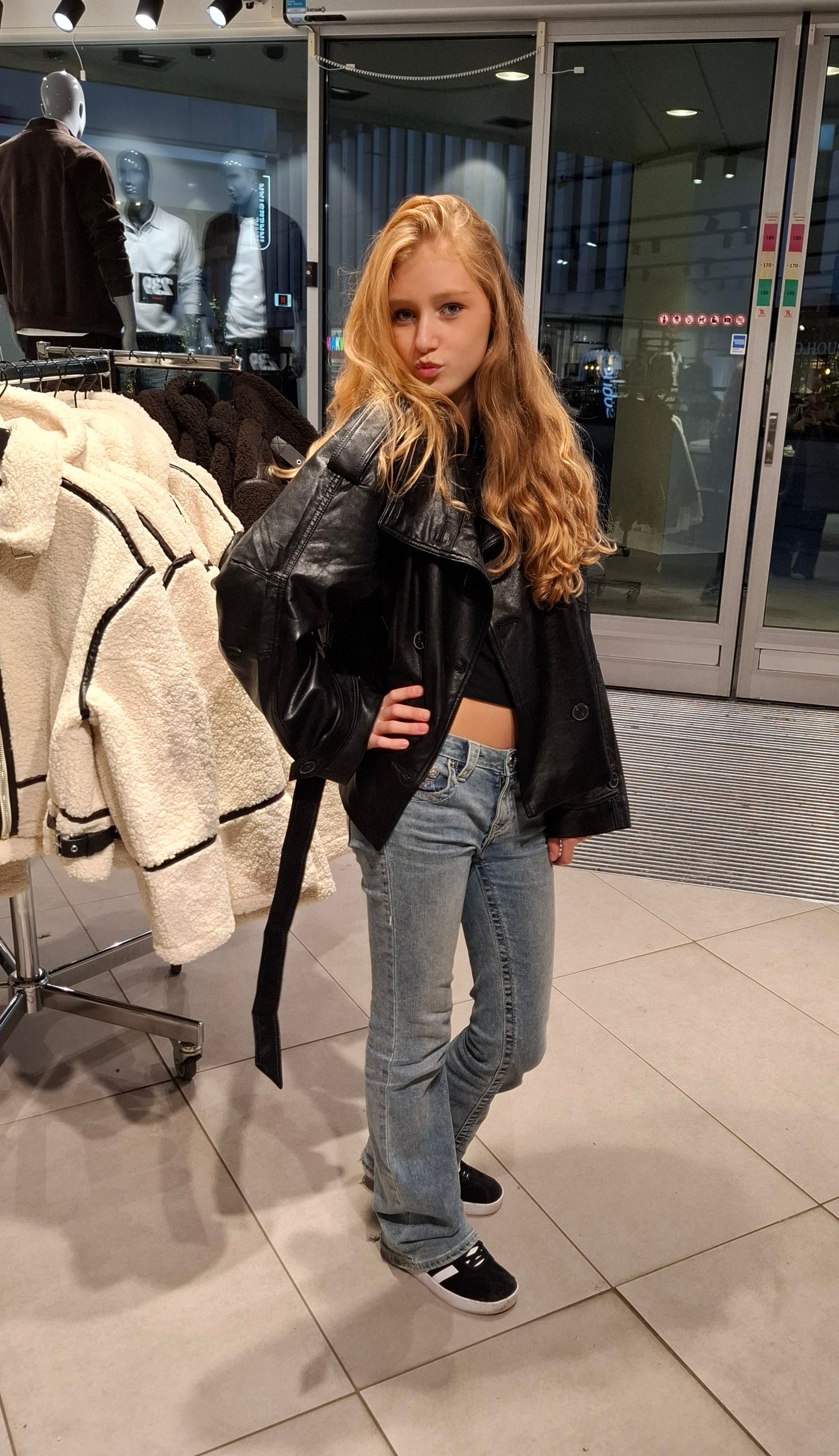 bild 0}
