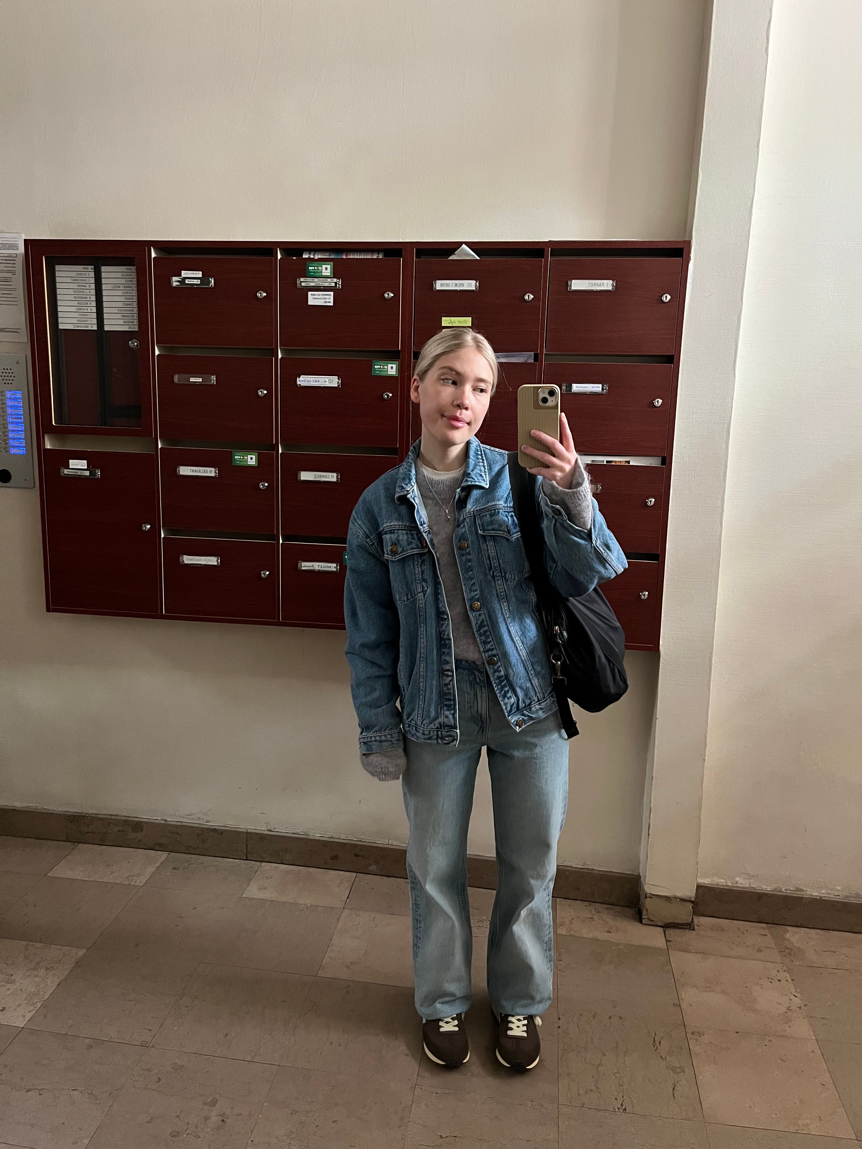 bild 0}