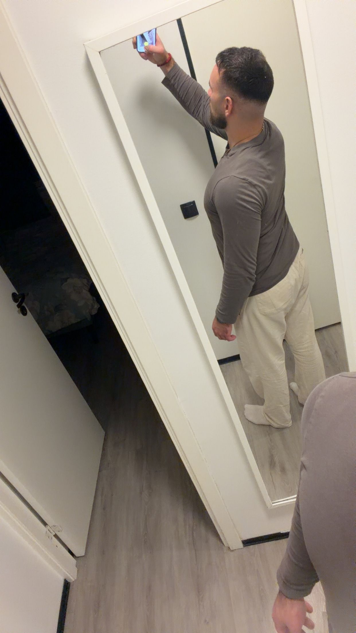bild 0}